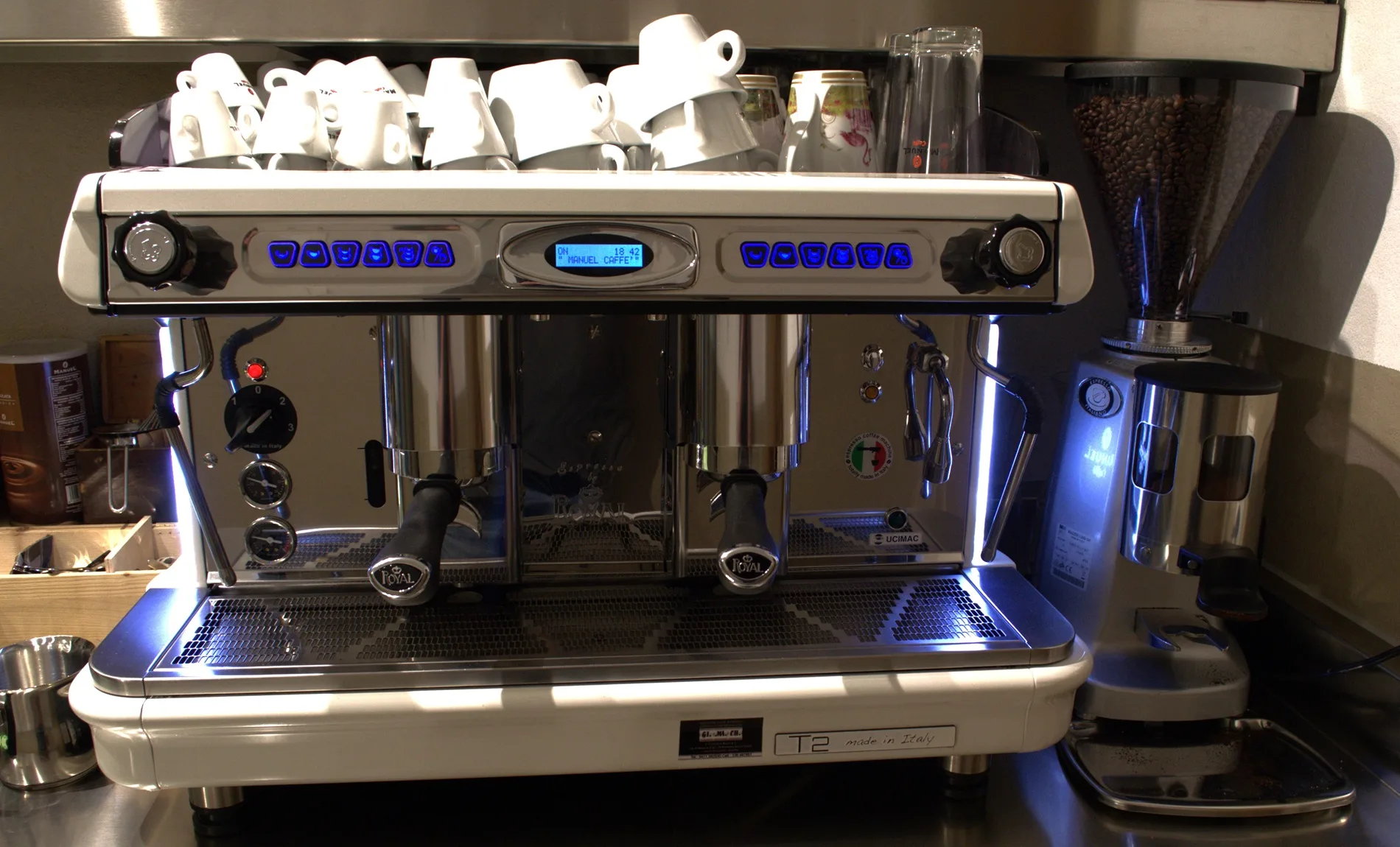 Macchina da caffè espresso al bancone dell'Orthammer